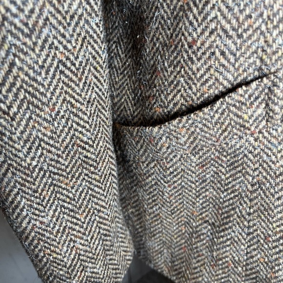 BROWN Wool Blazer by Hillary Hansen - Picture 8 of 16